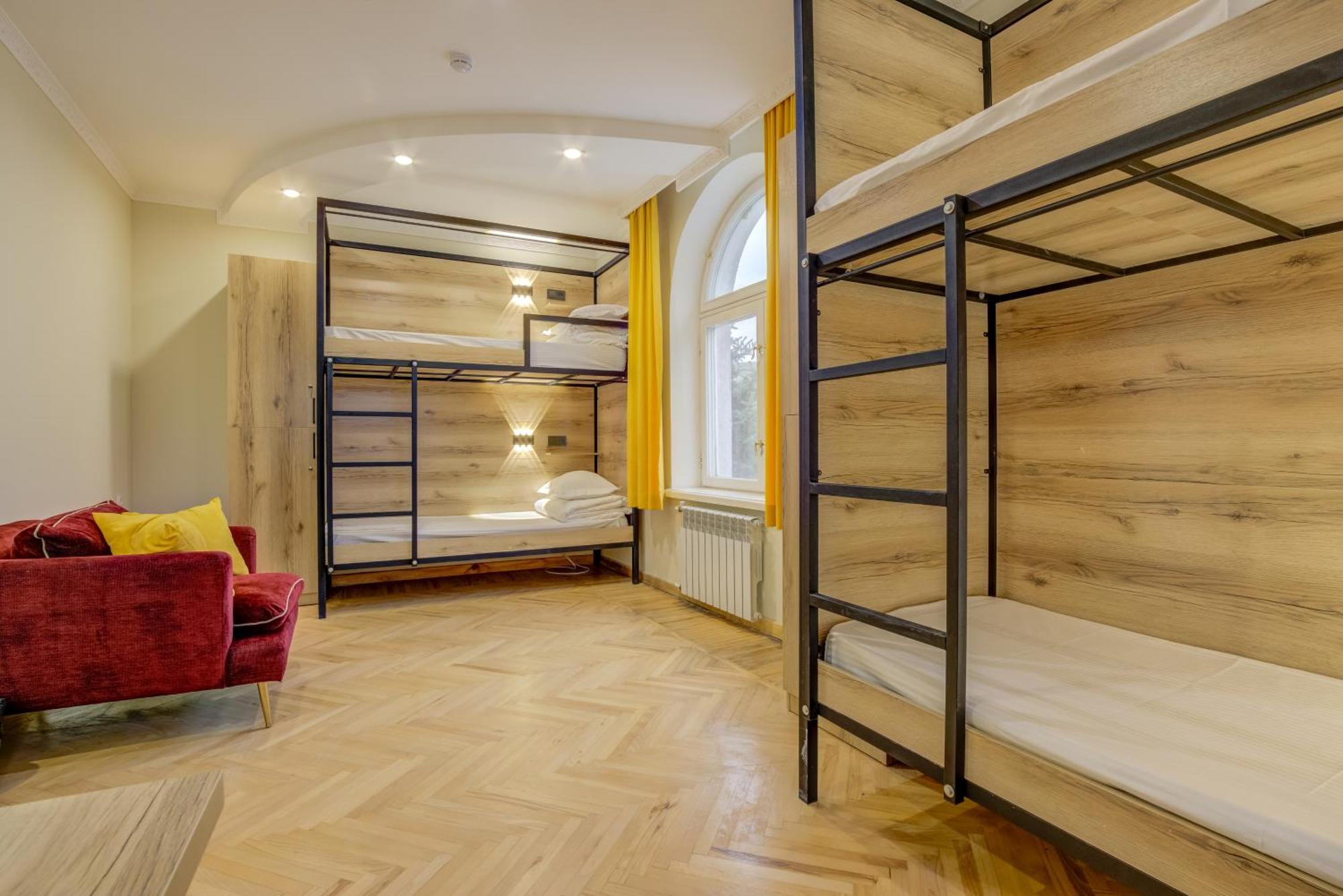 People Guest House Bishkek Exterior photo